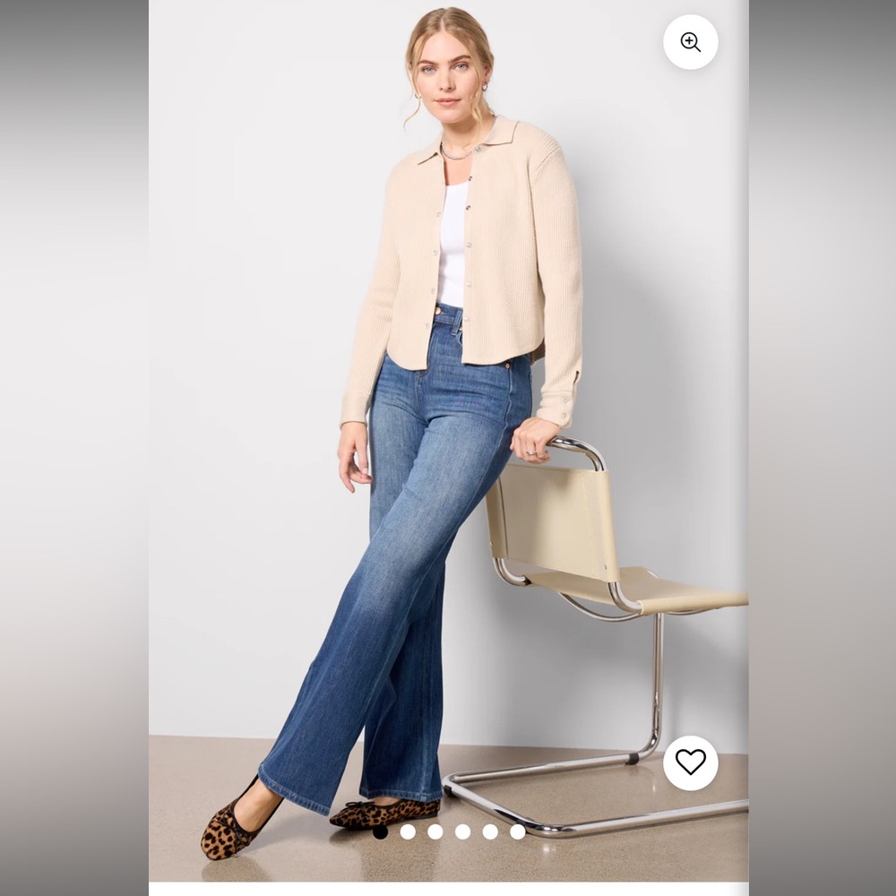 Evereve wide leg vintage jeans. Size 25. Like new.